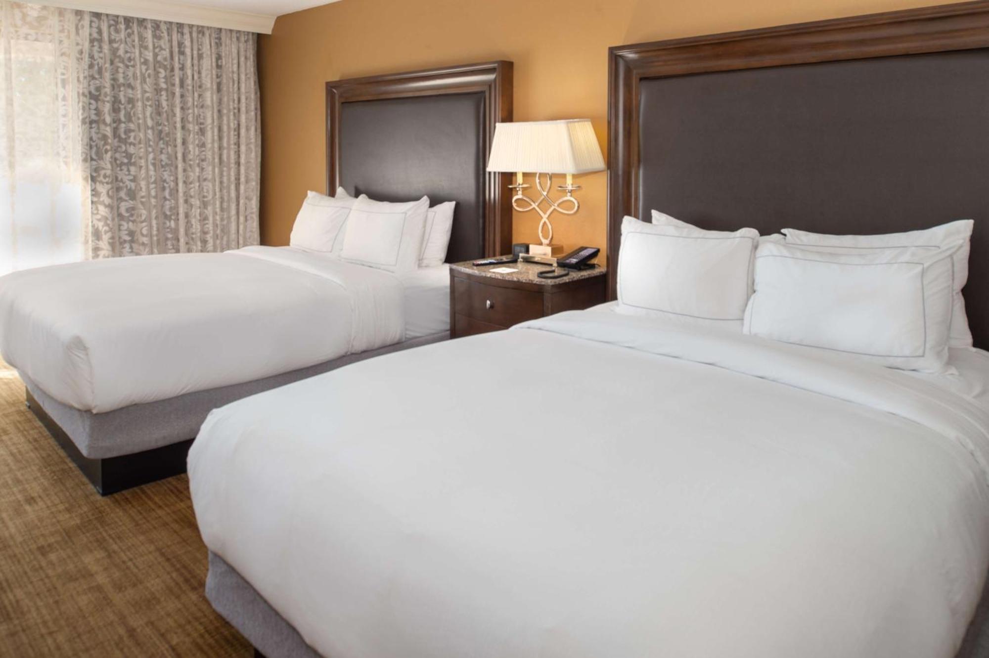Hilton St. Louis Airport Hotel Woodson Terrace Bagian luar foto